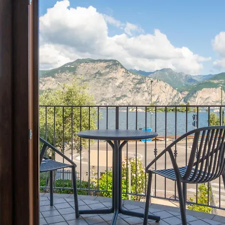 June Stay Lake Garda-2
